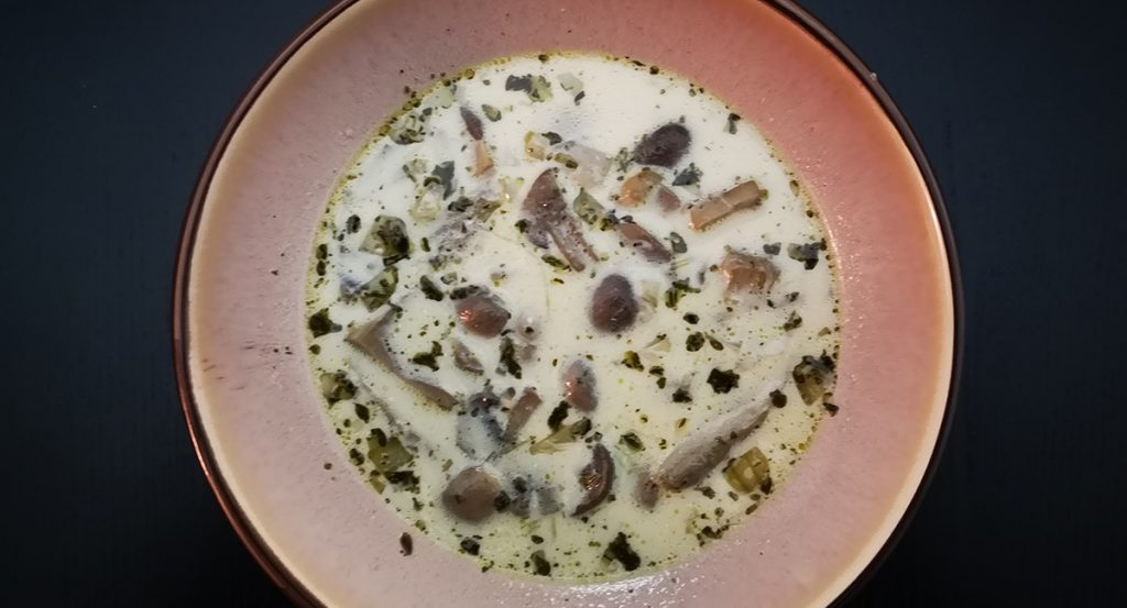 Gerookte paddenstoelensoep